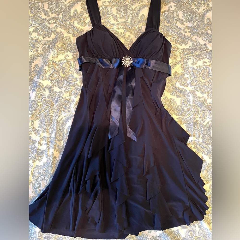 Homecoming, Winter Formal sz 12
